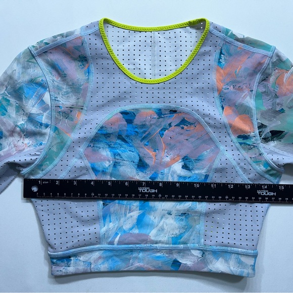 Lululemon Paddle Crop Top Womens Size 2 Reversible Mesh Warpstreme White/Silver - Picture 8 of 16